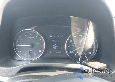 2017 Hyundai Elantra Value Edition z USA, uszkodzony, nr VIN 5NPD84LF5HH145597